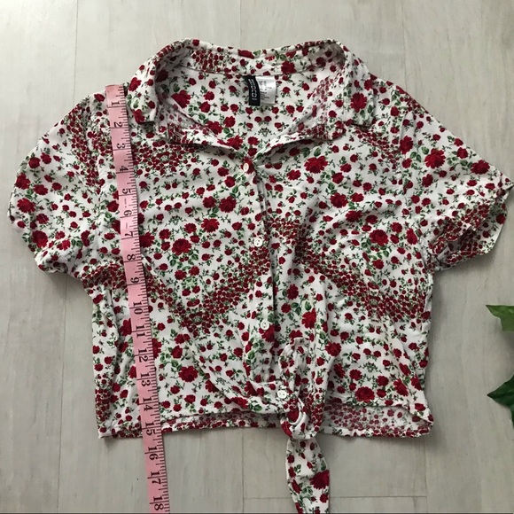 Divided H&M collared button down crop shirt - Picture 3 of 5